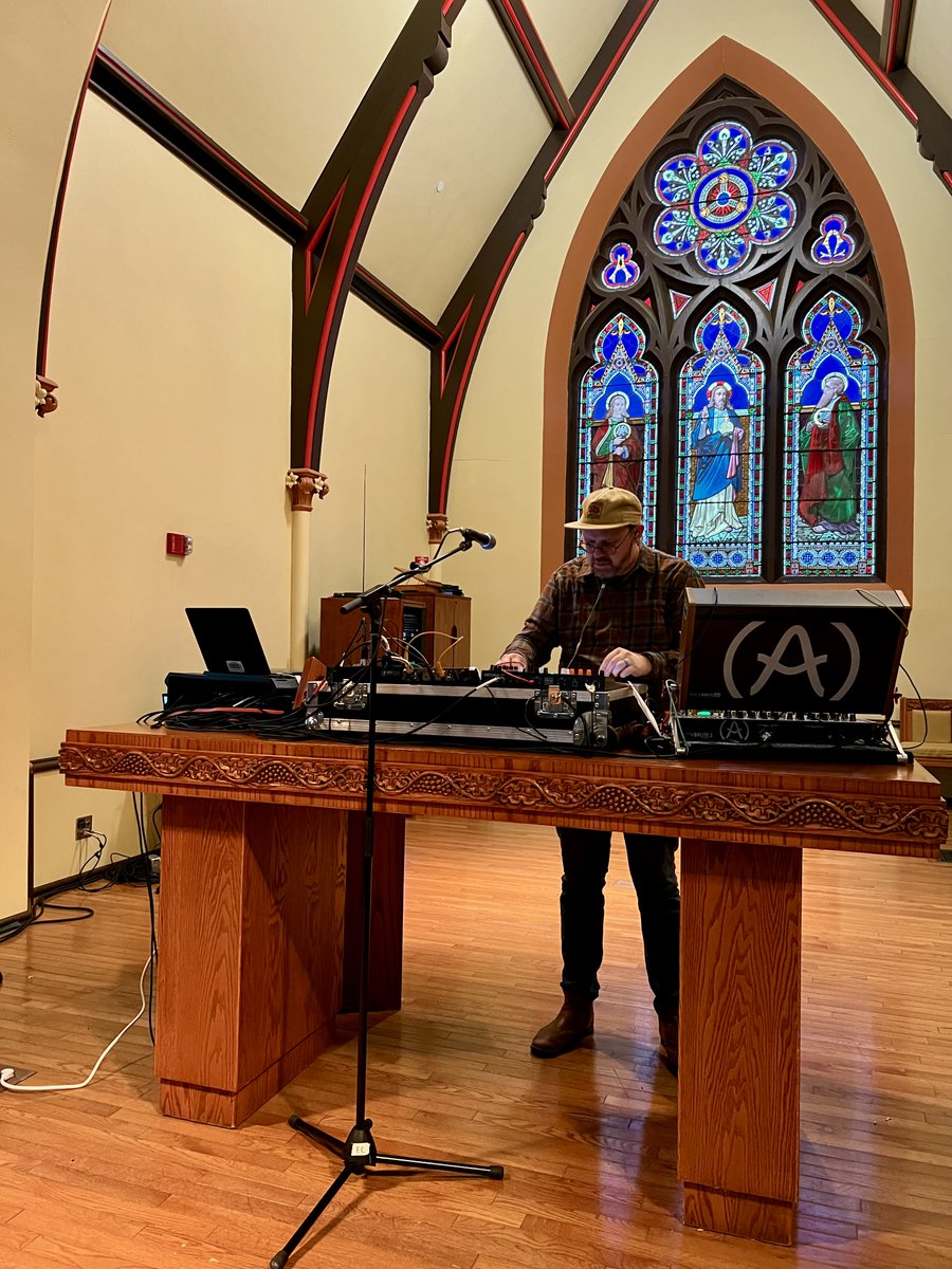 FSUCELTSS's tweet photo. Thank you, Christian Gentry, for performing at the Scholarly and Creative Showcase last night. And thank you to Tim McDonald for moderating the Q&amp;A session! @FraminghamU https://t.co/Md3WyYSJEa