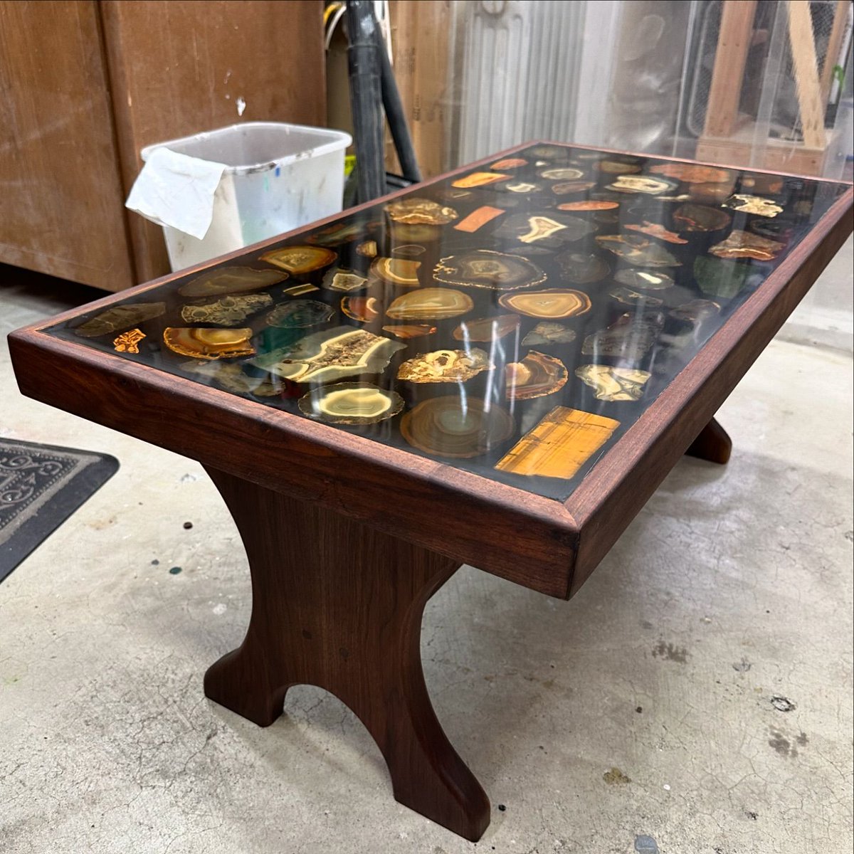 Starbond_Fresh's tweet image. My daughter found this cool table at a thrift shop. It needed some work. I repaired a corner of the resin top that was lifting up using @starbondadhesives epoxy. 
.
.
.
Credit: @coregeek

🛒 i.mtr.cool/afvmfiwvel 

#repost #furniturerepair #diyfurniture #epoxy #epoxyresin