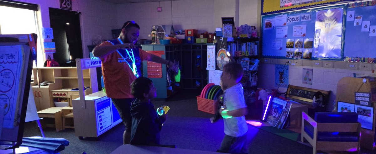 CastlesKinders's tweet photo. Loving our APEX glow dance party!
@D59Byrd @CCSD59 https://t.co/64znRZPUqy