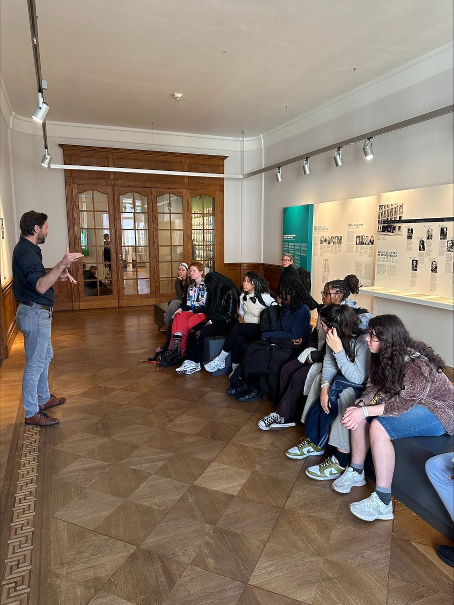 Our year 11 students recently embarked on an exciting trip to Berlin to enrich their GCSE History curriculum! They had the opportunity to explore the rich history and culture of the city, deepening their understanding of key historical events.