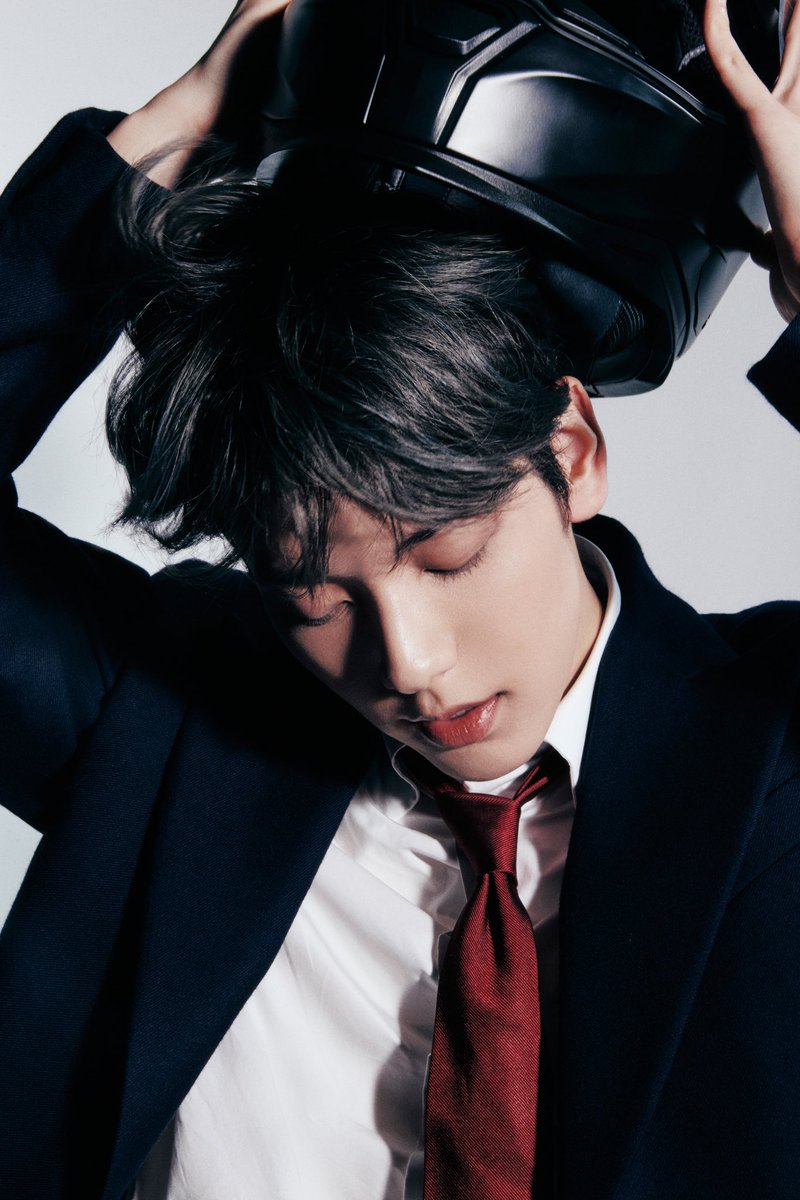 txtarchivee's tweet image. TXT The Star Chapter: SANCTUARY
Concept Photo - KNIGHT
#SOOBIN