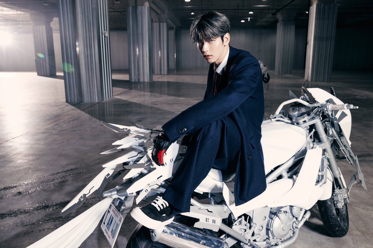 txtarchivee's tweet image. TXT The Star Chapter: SANCTUARY
Concept Photo - KNIGHT
#SOOBIN