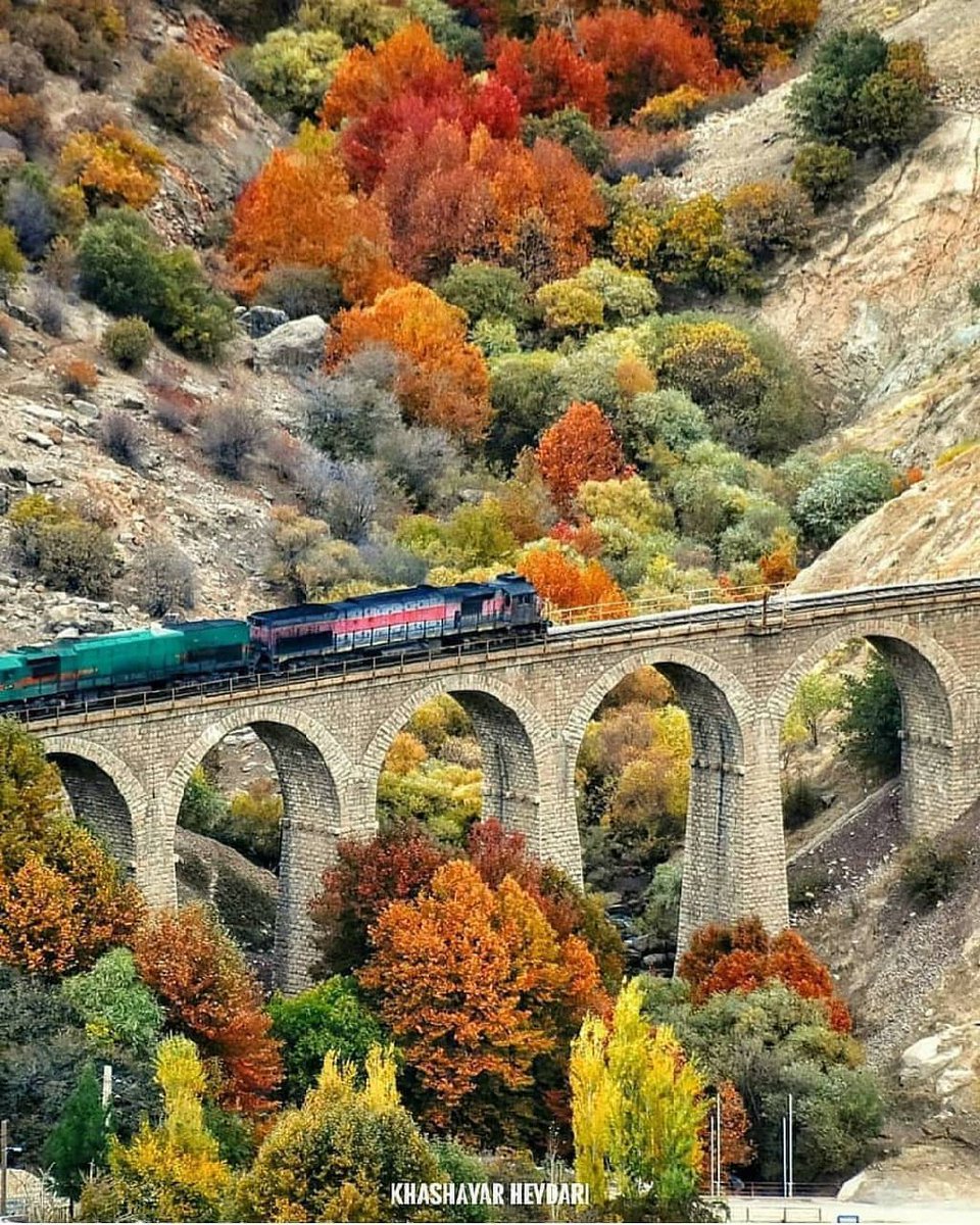 Iranland7's tweet photo. پل راه آهن بیشه درود لرستان

📸 : Khashayar heydari https://t.co/mhipk90oD2