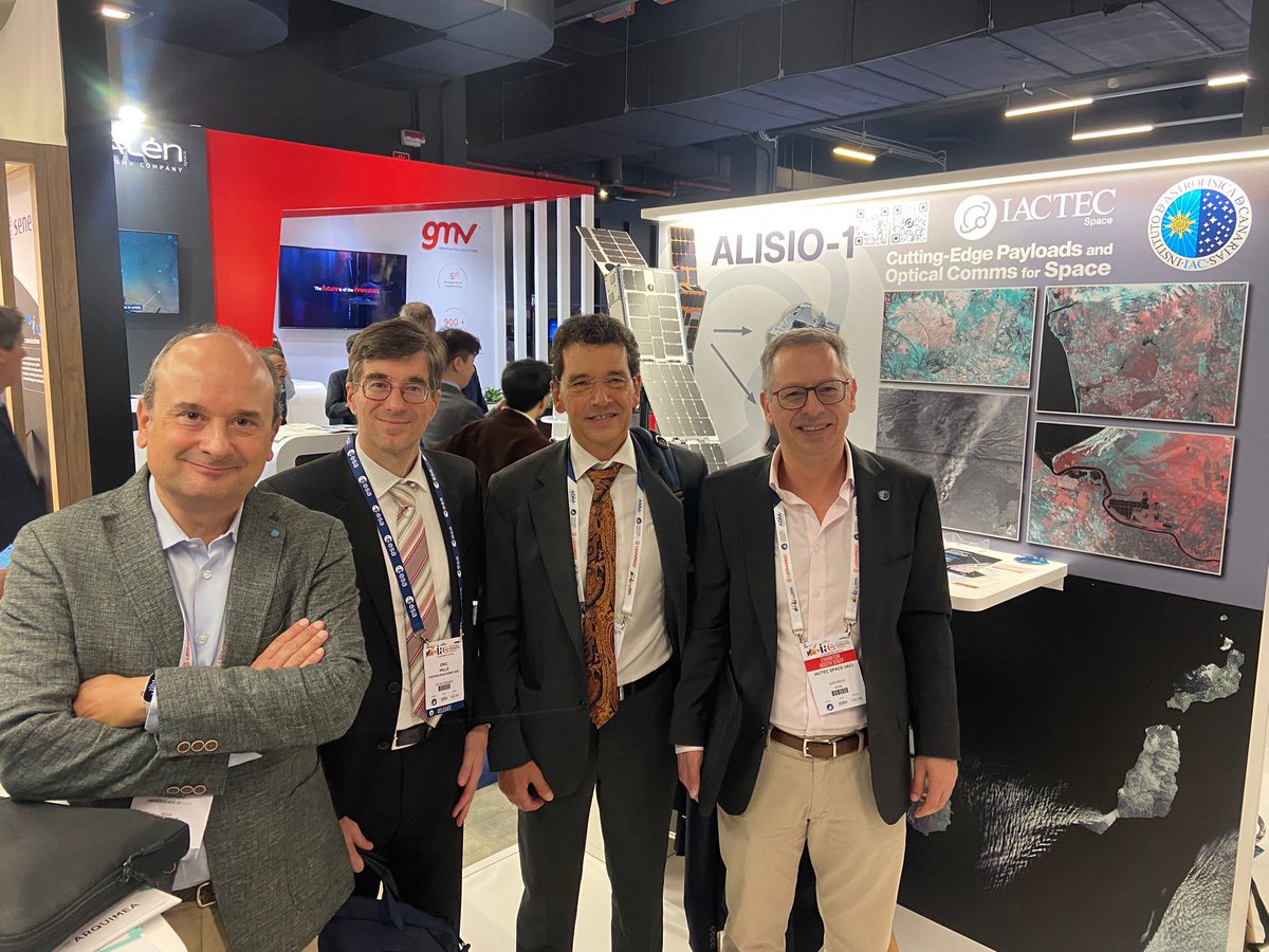 IAC_Astrofisica's tweet photo. 👉 Esta semana IACTEC Espacio ha participado en la 75 edición del International Astronautical Congress #IAC24 que se celebró en Milán (Italia) de la mano de @ICEX_
🚀Presentó los resultados y las imágenes obtenidas en 🛰 #Alisio1
#NewSpace #Smallsatellites #IACastrofísica https://t.co/EWMv73lDxp