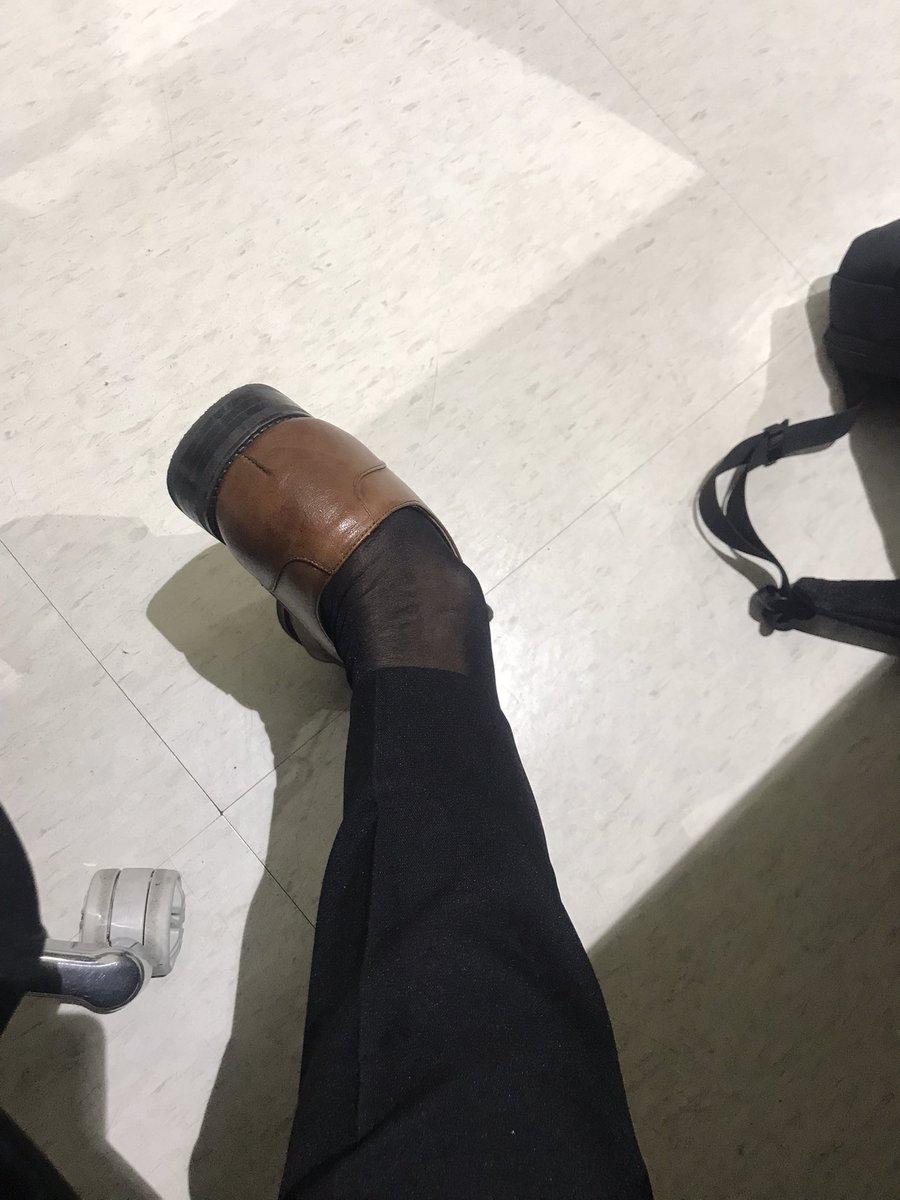 出差人生，In the 客戶會議室