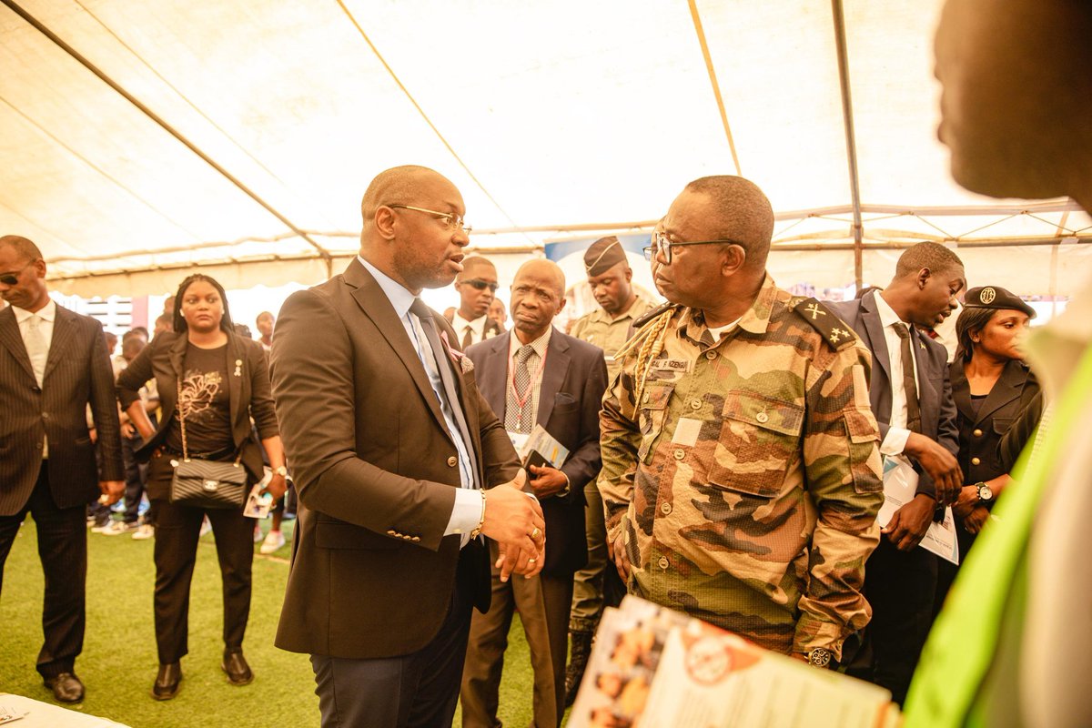 ANMAPS_Gabon's tweet photo. Un grand merci à tous les partenaires qui ont animé les stands lors de la cérémonie de lancement de notre campagne contre l’usage détourné des médicaments et la drogue. Leur engagement a fait de cet événement un succès !
#PréventionJeunesse #ANMAPS #StopDrogues https://t.co/kkGERQVAVA