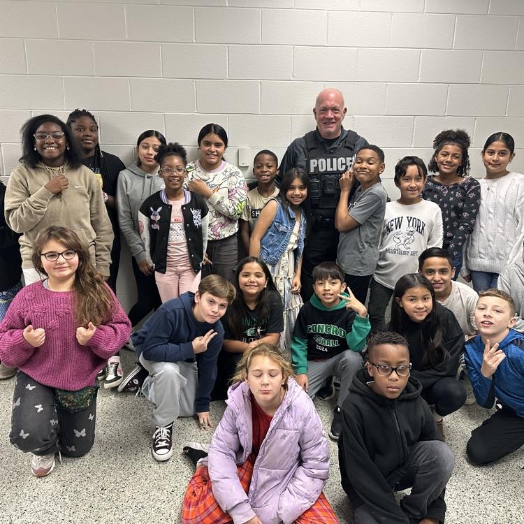 ConcordSchoolPD's tweet photo. Awesome class visits today at CIS! https://t.co/NvSkKpQFJ1