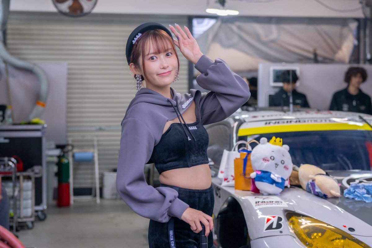 HirotakeKuga's tweet photo. #SUPERGT Rd.6 2024.09.22
ピットウォーク
#後藤佑紀 さん (@kino_chan0219)③
撮影ありがとうございました🙇🏻♂️
#スーパーGT #supergt2024
#mutaRacingINGING
#muta
#mutaracingfairies
#RA #レースアンバサダー
#RQ #レースクイーン https://t.co/eNuevzKjz6