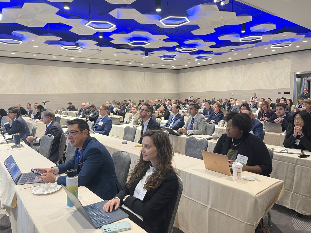 Neeraj Agarwal, MD, FASCO (@neerajaiims) on Twitter photo Packed room <a href="/SWOG/">SWOG Cancer Research Network</a> GU committee 2024 fall meeting, with opening remarks by <a href="/slernerbcmedu1/">splernerMD</a> 👉Congrats <a href="/umangtalking/">Umang Swami</a> <a href="/huntsmancancer/">Huntsman Cancer Institute</a> for receiving <a href="/SWOG/">SWOG Cancer Research Network</a> Dr. Vogelzang scholar award 👉consider supporting <a href="/HopeFoundation/">The Hope Foundation</a> for Dr. Vogelzang fund👉 bit.ly/4dSbE8U <a href="/PrimoLaraMD/">Lucky Lara</a> Packed room <a href="/SWOG/">SWOG Cancer Research Network</a> GU committee 2024 fall meeting, with opening remarks by <a href="/slernerbcmedu1/">splernerMD</a> 👉Congrats <a href="/umangtalking/">Umang Swami</a> <a href="/huntsmancancer/">Huntsman Cancer Institute</a> for receiving <a href="/SWOG/">SWOG Cancer Research Network</a> Dr. Vogelzang scholar award 👉consider supporting <a href="/HopeFoundation/">The Hope Foundation</a> for Dr. Vogelzang fund👉 bit.ly/4dSbE8U <a href="/PrimoLaraMD/">Lucky Lara</a>