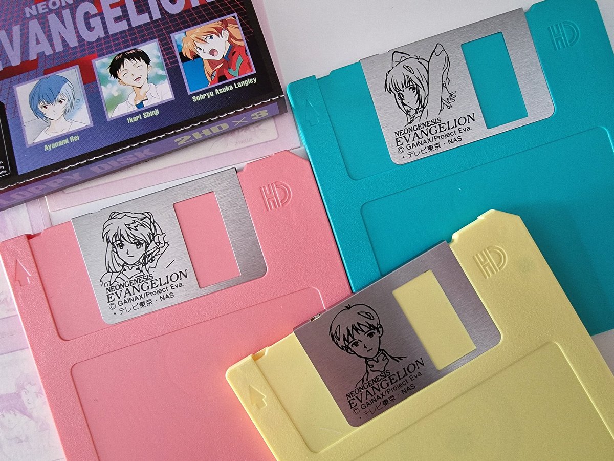 _____7739's tweet image. the only true way to store your data:
Neon Genesis Evangelion Floppy Disk

#neongenesisevangelion #windows95 #2MB