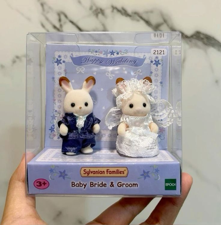 lovesickdoe's tweet photo. us getting married https://t.co/PVgg8O5I4f