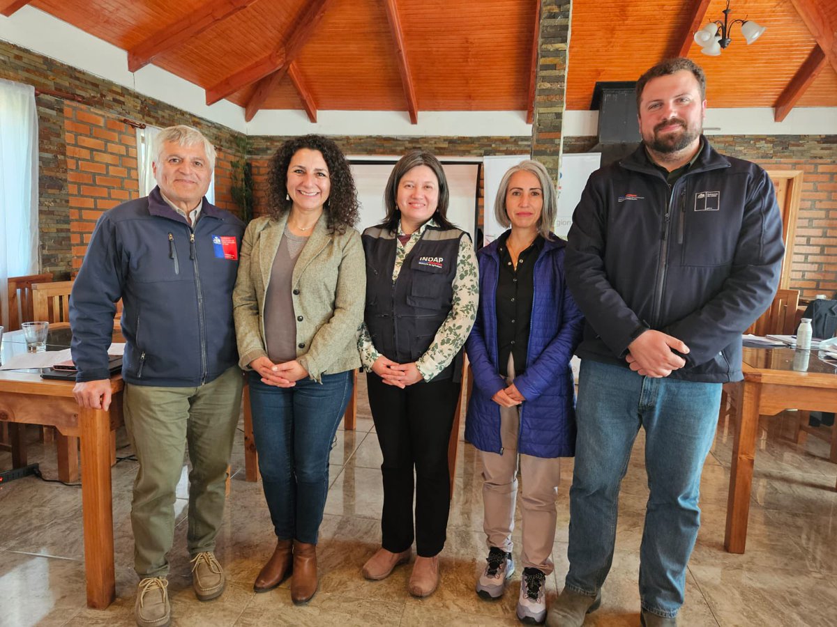 En una nueva sesión del Consejo Asesor Regional (CAR) <a href="/IndapAysen/">INDAP Aysén</a>, en Ibáñez, seremi Eugenio Ruiz junto a <a href="/MTTAysen/">SeremiTT Región de Aysén</a>, <a href="/AysenBBNN/">Seremi Bienes Nacionales Aysén</a> y <a href="/MDSAysen/">Seremi de Desarrollo Social y Familia Aysén</a> encabezaron diálogo en materias agrícolas, campesinas, conectividad y administración propiedad fiscal junto a dirigentes de toda la región.