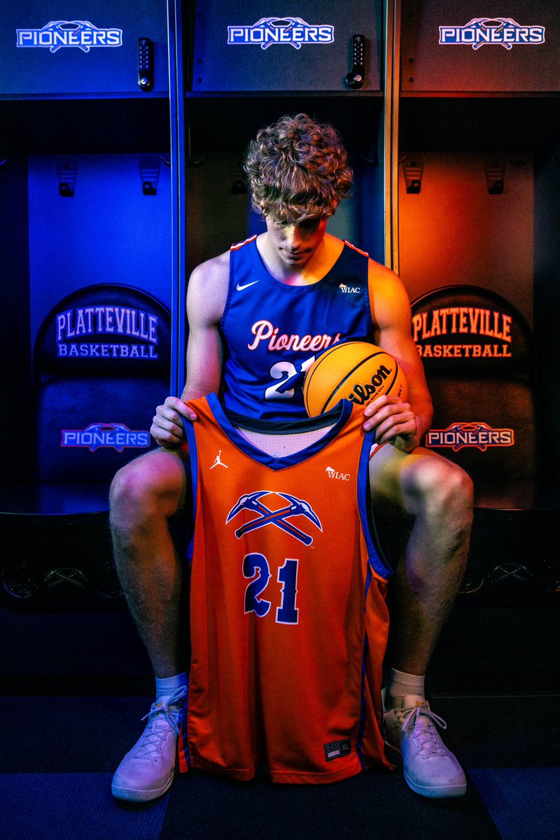 2️⃣1️⃣ days until it all begins. 

Friday, Nov. 8 | <a href="/uwplatteville/">UW-Platteville</a> vs Calvin @ Illinois Wesleyan | 7 p.m. 
#wiac #d3hoops #uwplatteville #uwp
