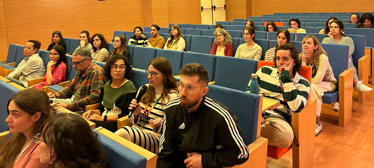 ConchiLillo's tweet photo. Encantada de haber participado en las jornadas #WowScience organizadas por @ibis_sevilla para acercar otras perspectivas del mundo de la ciencia y de los/as científicos/as al personal investigador en formación. Gracias a @Baltanas5 y @aidaplat por la invitación. Ha sido un lujazo https://t.co/4X2cBZ4w1S