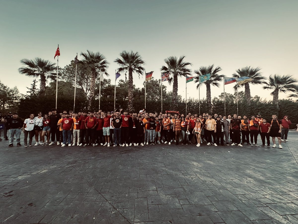 TAKIMIMIZI ANTALYA’DA ASLANLAR GİBİ KARŞILADIK ! #ultrAslanANTALYA