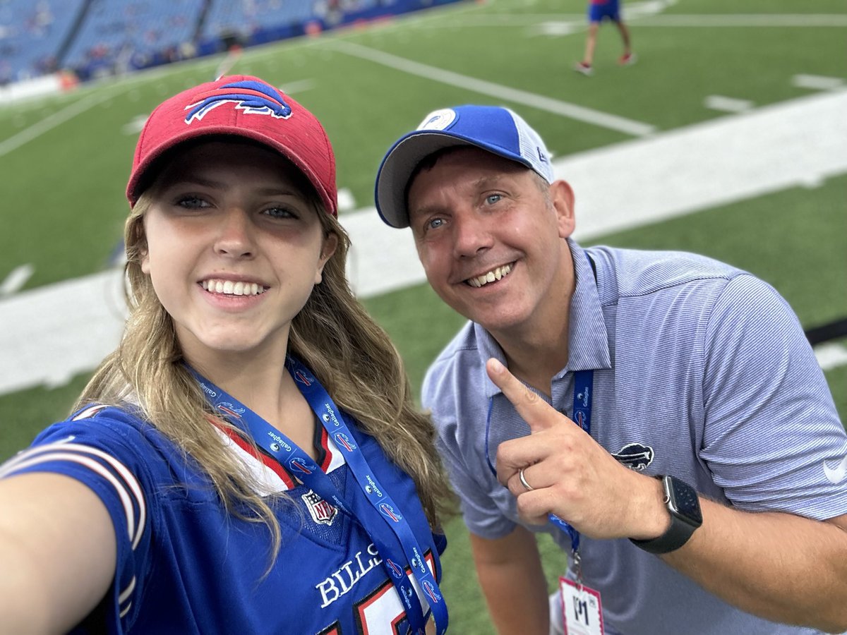 kosmoski's tweet image. Happy Sweet 16 to my girl @BiancaKosmoski !!  We are so proud of you and all the fun &amp;amp; adventures you add to our family!   You have a way of always making it happen &amp;amp; make sure everyone around you is having too much fun! 
I am incredibly blessed to be your dad !