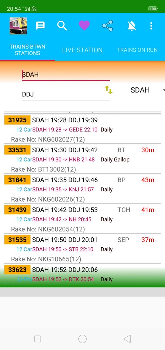 railfan987654's tweet photo. @drmsdah @EasternRailway @RailMinIndia @RailwaySeva @AshwiniVaishnaw sir, what is the problem sealdah north &amp; main section tonight? All trains are running late from evening time causing passengers to face difficulties to return home! Please rectify the problem on urgent basis. https://t.co/i68a7bPUbp