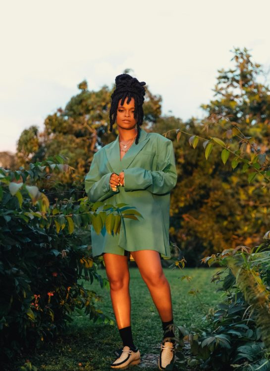 reggaeunivrsetv's tweet photo. #FREAKYFRIDAY
💬Big up all the #freakyWoman dem!👠💄💋
➡One Legend four different characters🎭🎤✨👩🏾🎤#LilaIké
🎬#ReggaeUniverseTV #TV #Jamaican #Reggae #Dancehall #Music #Videos🎦
#️⃣📈✖ #Sinwar #Televizierring #TimelessAlbum #YoongiNeverWalksAlone #SANCTUARY https://t.co/QQUvbNxA8A
