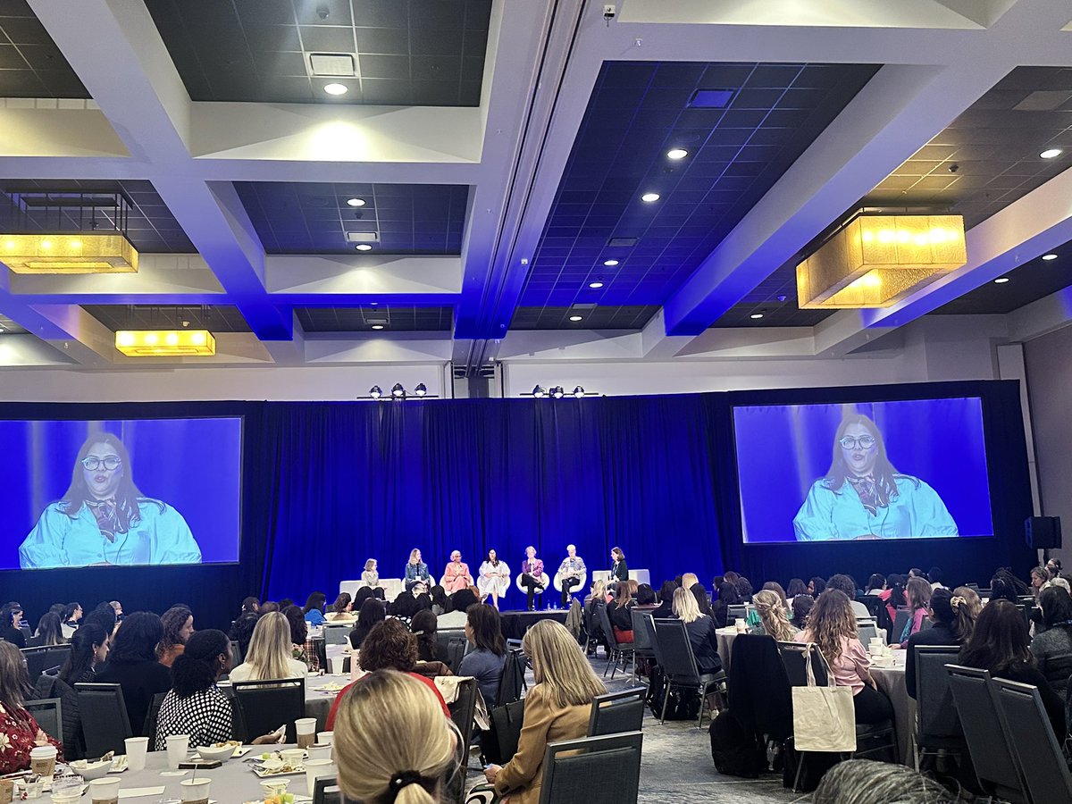 NancyVir's tweet image. Casa llena en Women in ID breakfast @IDWeekmtg @IDSAInfo @UN_Women 
Linda conversación, mujeres lideres, sus/nuestras historias y experiencias🤘🏽cerrando brechas, abriendo espacio…camino
Mujeres en Enfermedades Infecciosas🥰 @fadul_nada @ritinrojas 
 #SheforShe 
#HeforShe 
🆔🫶🥰