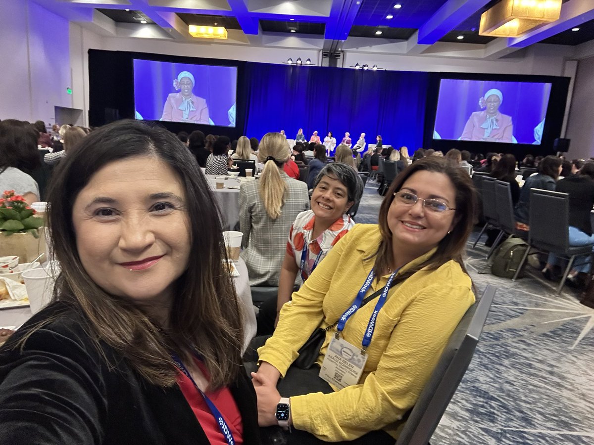 NancyVir's tweet image. Casa llena en Women in ID breakfast @IDWeekmtg @IDSAInfo @UN_Women 
Linda conversación, mujeres lideres, sus/nuestras historias y experiencias🤘🏽cerrando brechas, abriendo espacio…camino
Mujeres en Enfermedades Infecciosas🥰 @fadul_nada @ritinrojas 
 #SheforShe 
#HeforShe 
🆔🫶🥰