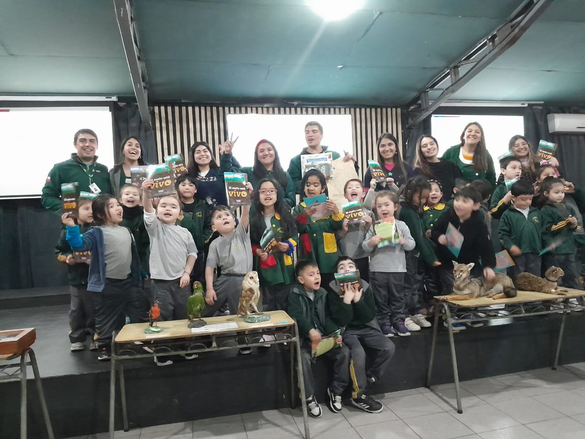 Hoy en <a href="/sagchile/">SAG</a> celebramos el Día mundial de la protección de la naturaleza junto a los alumnos y alumnas y la comunidad educativa del Colegio Cristiano Belén de #Valdivia. Conocer nuestra biodiversidad es escencial para proteger y conservar nuestros recursos naturales.