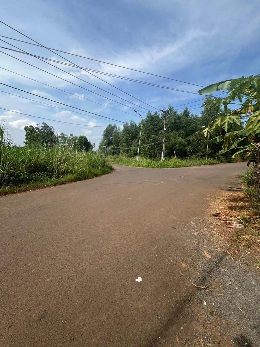 Thanlanh85's tweet photo. Gần 1 Sào góc 2 Mặt tiền đường tỉnh lộ 780B Sông Nhạn Cẩm Mỹ 
- Đường nhựa hiện hữu quy hoạch mở rộng 45m
- Mặt tiền đường 780B được 41m 
- Cách Sân bay chỉ 6km 
- Quy hoạch đất ở hiện hữu  , lên thổ cư ok
- Giá  bán 3ty
Zalo    0942686161 - 0943686161 https://t.co/PLECTAb3ZT