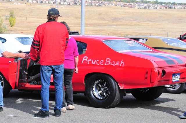 Bandimere's tweet photo. In 2016 we lost our friend and announcer Bruce Kamada. We decided to name our final points series the Bruce Kamada Memorial Bracket Bash. Two of Bruce's closest friends made a pass down the track in his memory and the name was official.
#bracketbash #bandimere #thundermountain https://t.co/SJacjWUOcC