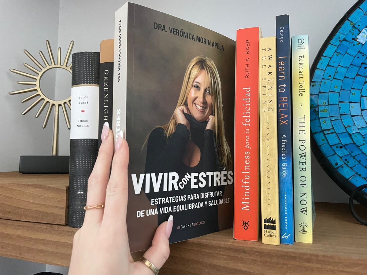 ✨ ¡Pon un libro en tu vida! ✨ Dijo <a href="/pereznoesraton/">Pérez no es ratón</a>, y tengo que decir que me encanta ese lema.

En "Vivir con Estrés", te invito a explorar cómo la empatía puede transformar nuestras relaciones y mejorar nuestro bienestar emocional. En el libro, profundizo en las tres formas de