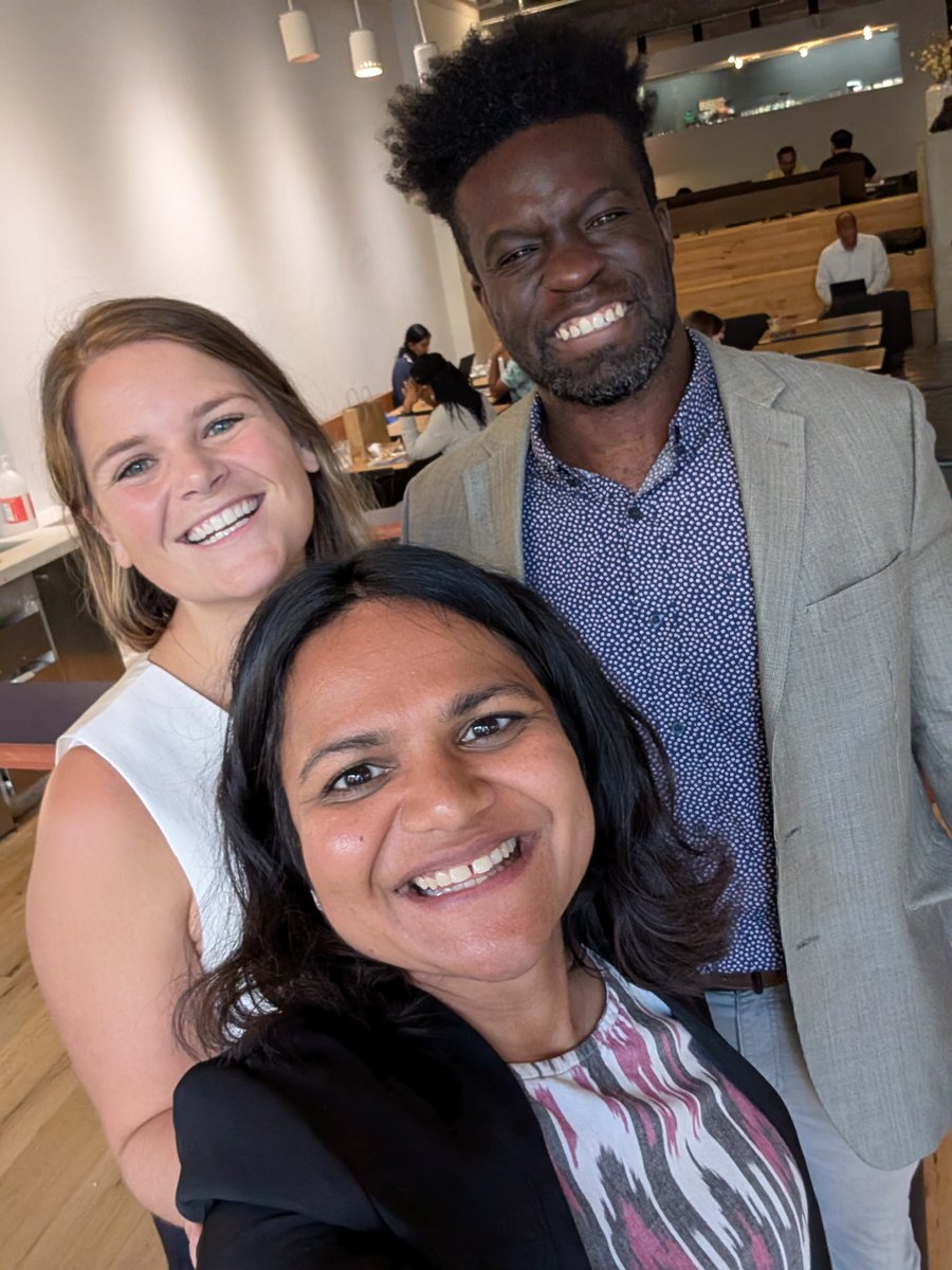 Saumyagupta's tweet photo. ✨ Build IRL Newsletter #23 ✨🐘📚
🏙️ A gathering hub in Tribeca 
📖 What’s your “belongingness biography”
📚 A social reading party
🎙️IRL podcasting, wait what
🐘 Elephants taking over NY!

👉 Read it here: https://t.co/P5EqJwJsVQ https://t.co/g8wdKtiDjX