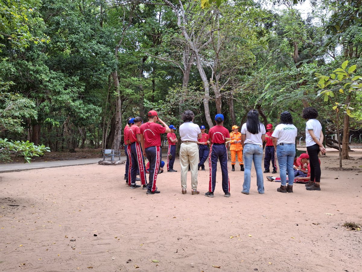 idemarnemdia's tweet photo. Equipe de educação ambiental do Idema recebe Programa Bombeiro-Mirim no Parque https://t.co/pTf1zrTbuE https://t.co/E7pmOsOCOO
