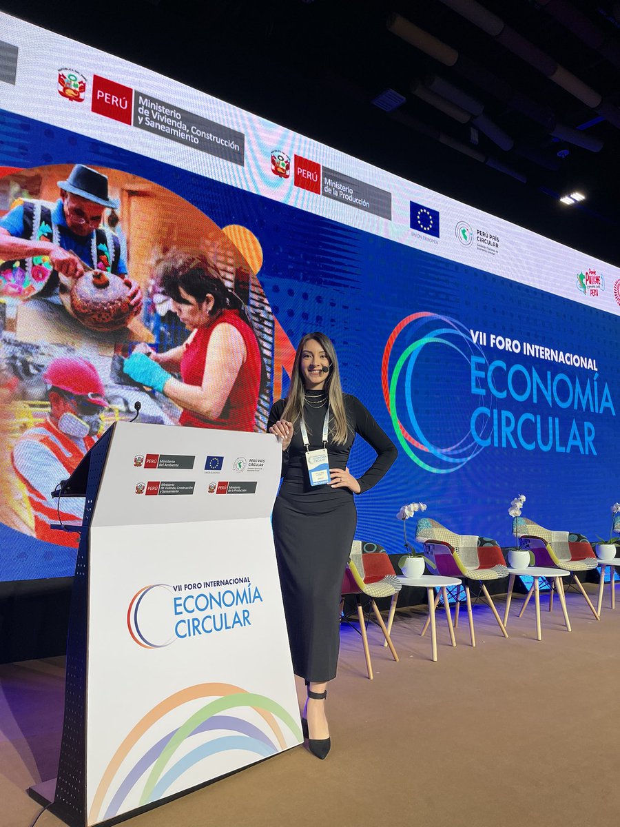 KCDONAYRE's tweet photo. Fue un privilegio participar como presentadora del VII Foro Internacional de Economía Circular, organizado por @UEenPeru @viviendaperu @MinamPeru @MINPRODUCCION 

Fueron 2 días con especialistas nacionales e internacionales, empresarios, emprendedores y autoridades del Estado. https://t.co/lQ2s3zJoKR
