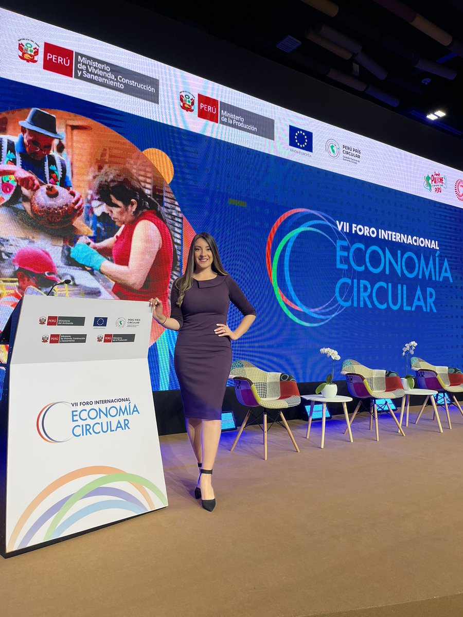 KCDONAYRE's tweet photo. Fue un privilegio participar como presentadora del VII Foro Internacional de Economía Circular, organizado por @UEenPeru @viviendaperu @MinamPeru @MINPRODUCCION 

Fueron 2 días con especialistas nacionales e internacionales, empresarios, emprendedores y autoridades del Estado. https://t.co/lQ2s3zJoKR