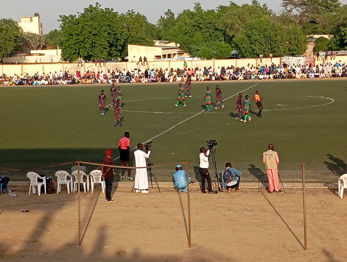 a_abakora's tweet photo. En live de stade de Paris Congo ... Match d'ouverture du championnat de la ligue de Ndjamena.. #RFC / #Galaktic FC ... #LPFN ... #Tchad https://t.co/di8KDUNXqa