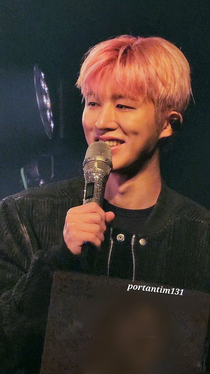 portantim131's tweet photo. 241018 #HypeUpinHamburg 
#김한빈 #비아이

와 한빈님 미치셨나 진짜 ㅈㄴ 잘생김
그리고 머리카락 다들 원하시는 그 핑크로 되었다네요🩷🩷💞💞💕💕🩷💞💕💕💞🐥🩷💞🩷💞💕🩷🩷 https://t.co/Fw132elaoP