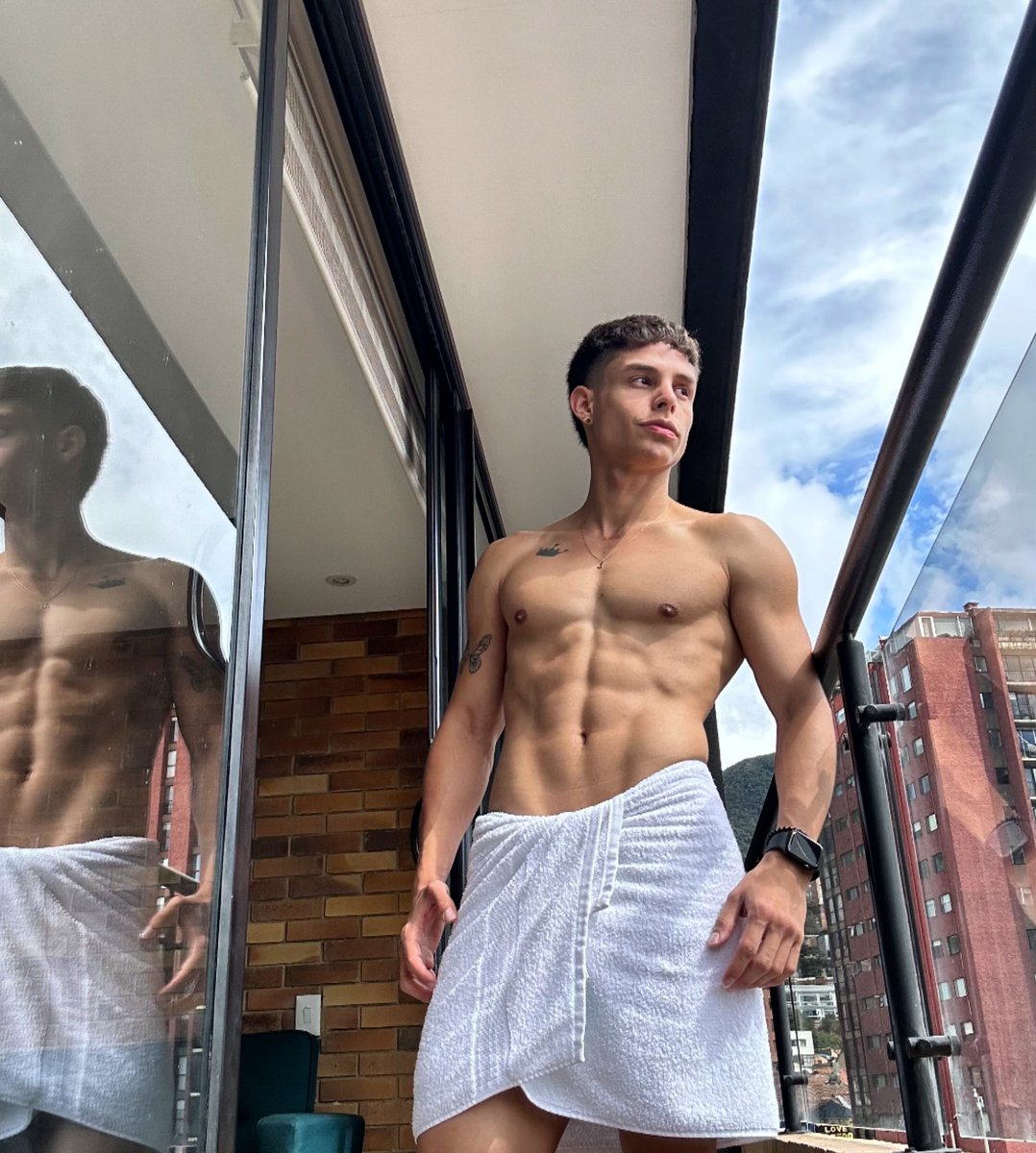 you want 🍫? 
onlyfans.com/itsjuanosorio