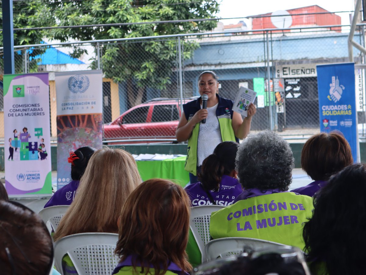 Nahyane's tweet photo. As part of the UNHCR-PBF project in #Guatemala, a third workshop on community conflict resolution was held with the Women’s Commissions of the Directorate of Women. Thanks to the support of @UNPeacebuilding, refugee and Guatemalan women are empowered in a peaceful environment. https://t.co/R7cfGiZyDH