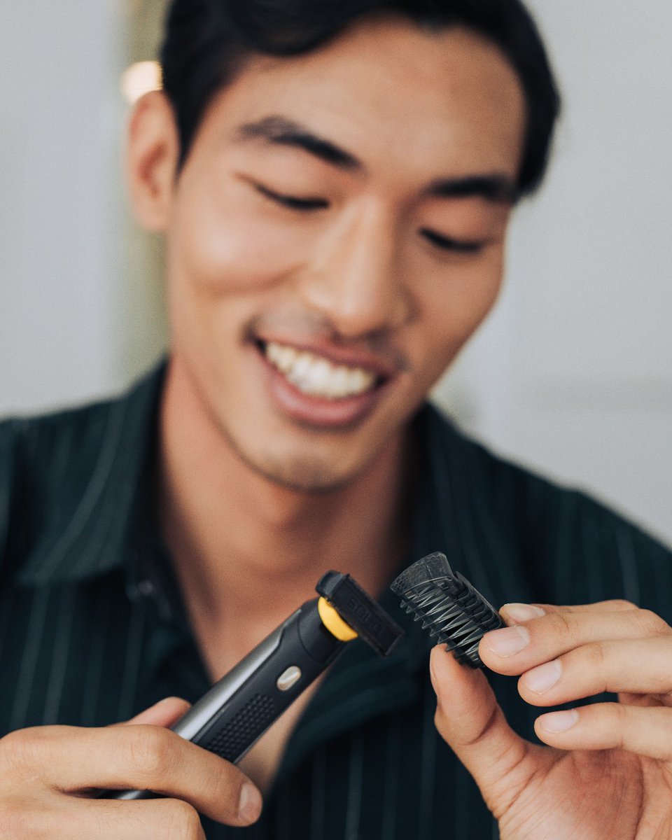 Today, we’re celebrating the smooth life! 🪒 

On #NationalNoBeardDay, get a clean, precise shave with the MicroTouch SOLO Titanium. Whether you're going for a fresh new look or just keeping it sharp, this all-in-one groomer has you covered. 

Shop now here: