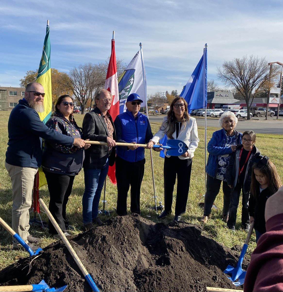 The Métis Nation government in Saskatchewan is pleased to announce the expansion of Ma Faamii. This week, a new location was blessed by Elders for construction of a community hub in Yorkton. MN–S government officials were on hand to welcome the addition and share in our moment to