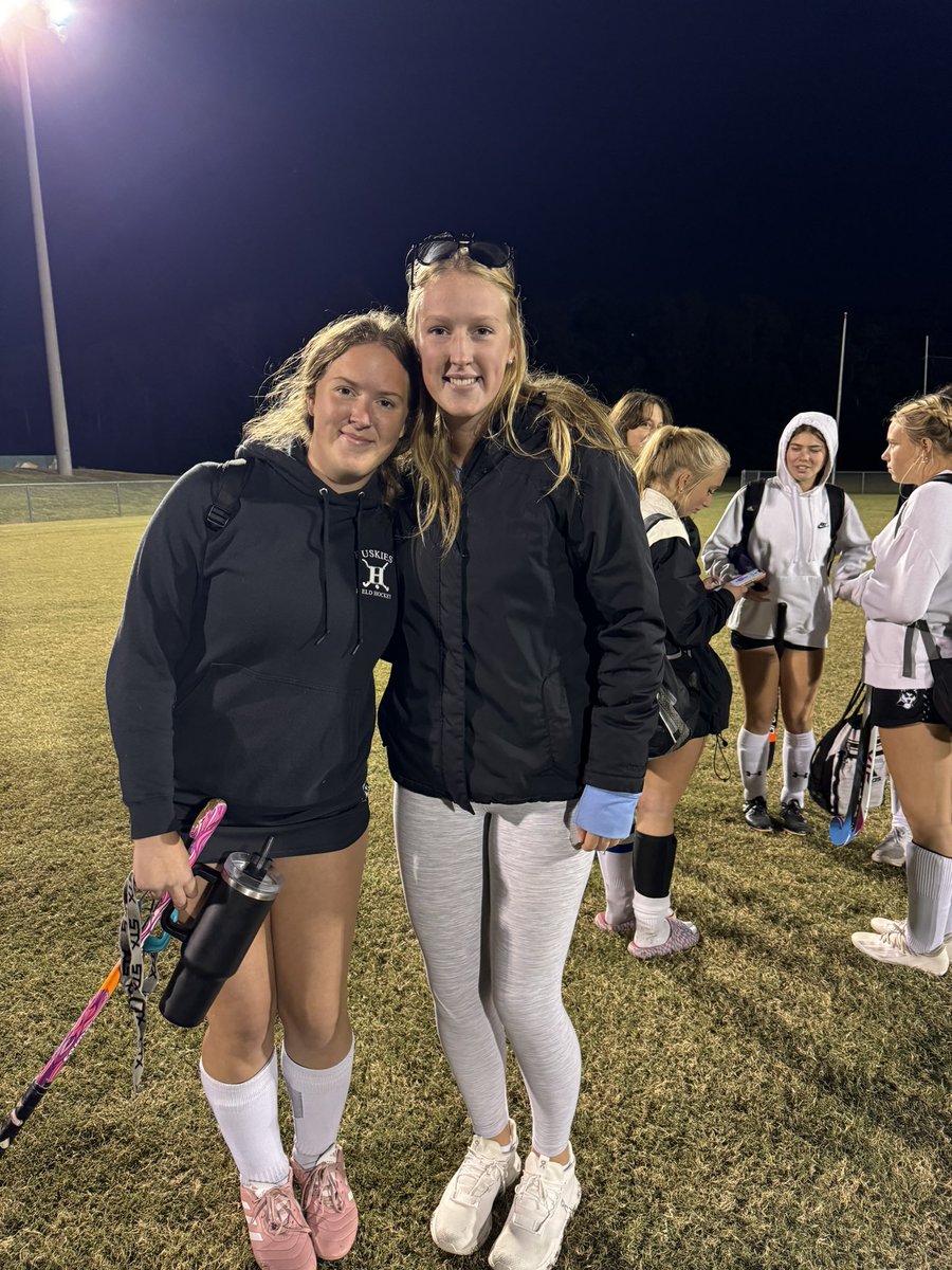 ALUMNI spotting last night at the game. It was so good to see Emilia Rockefeller. #alumni #family #hfhc