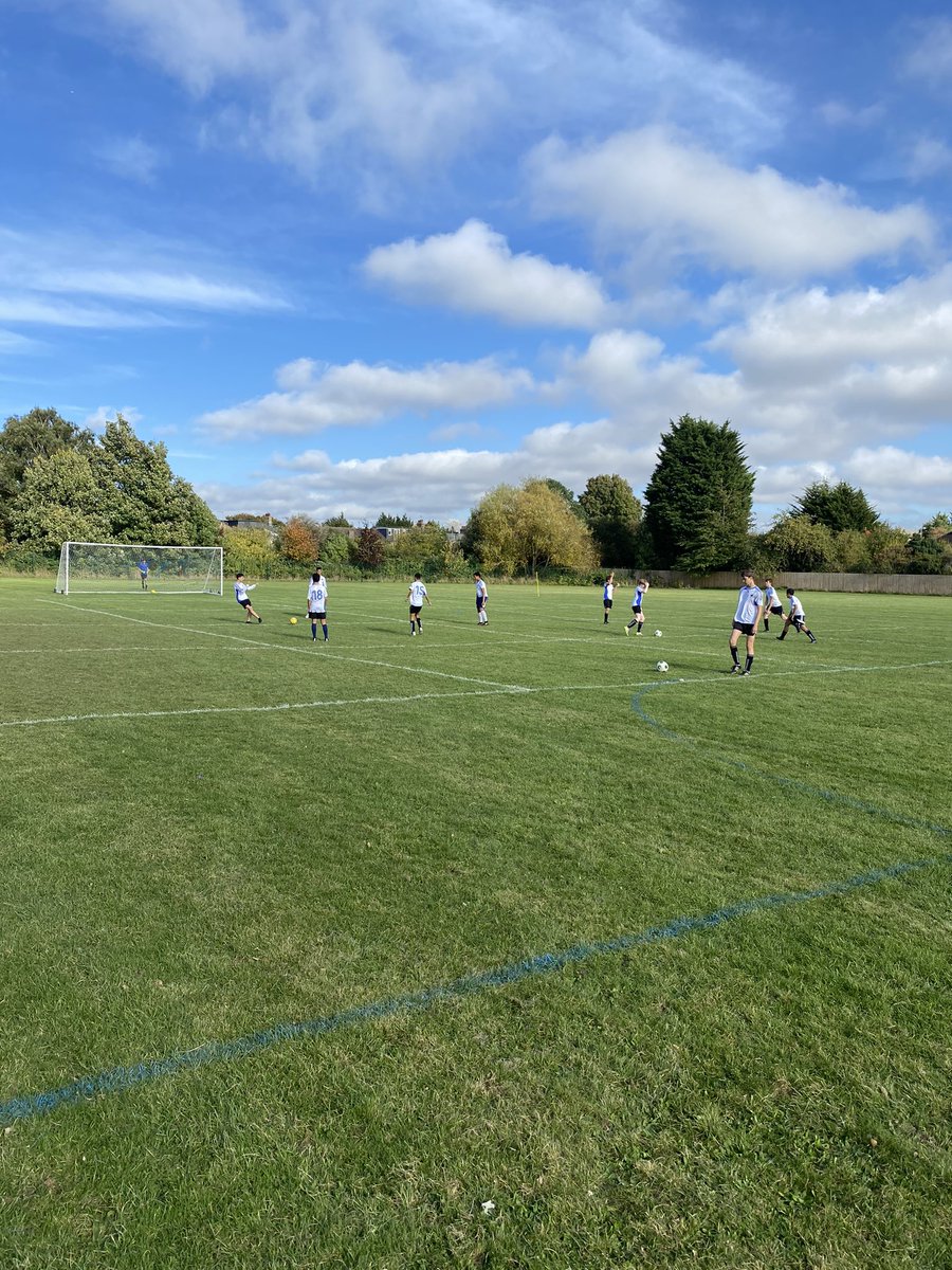 PeColeridge's tweet photo. U16 boys football ⚽️ 🥅 team progress to Round 3 and the last 32 in the smalls school National Cup with a fantastic 3-2 win over king James (Royston). 1-2 down at HT, what a come back. Resilience and hard work @Coleridge_Edu @UnitedSport1 https://t.co/6f3xRUHCRM