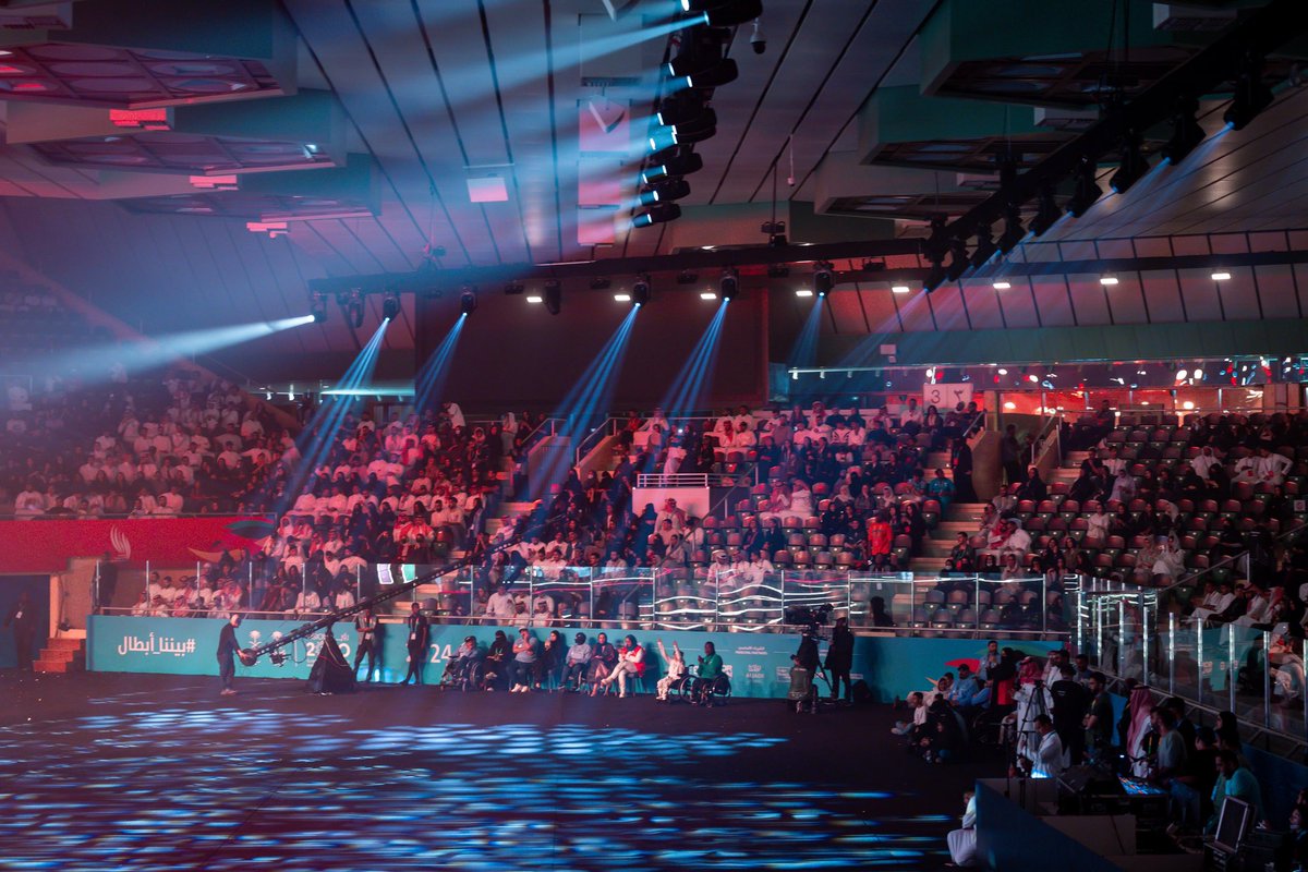 في ليلة لا تُنسى يشاركنا الفنان عايض حفل ختام #دورة_الألعاب_السعودية في نسختها الثالثة  🎶💚

#بيننا_أبطال 

In an unforgettable night, the artist Ayed joins us for the closing of the third edition of #SaudiGames 🎶💚

#ChampionsAmongstUs