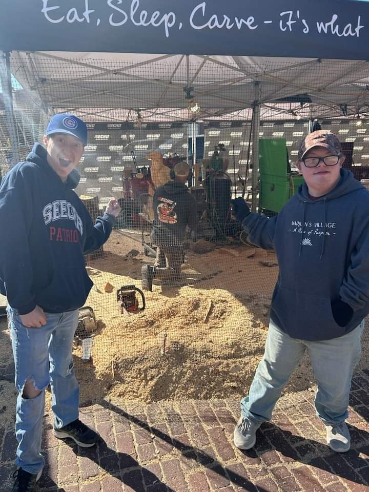 troywaldro3569's tweet photo. Part 2 of the Rockville Indiana covered bridge event that was 2 days ago and was so fun. I can't wait for more events happening this month https://t.co/fRSHwKFuxK