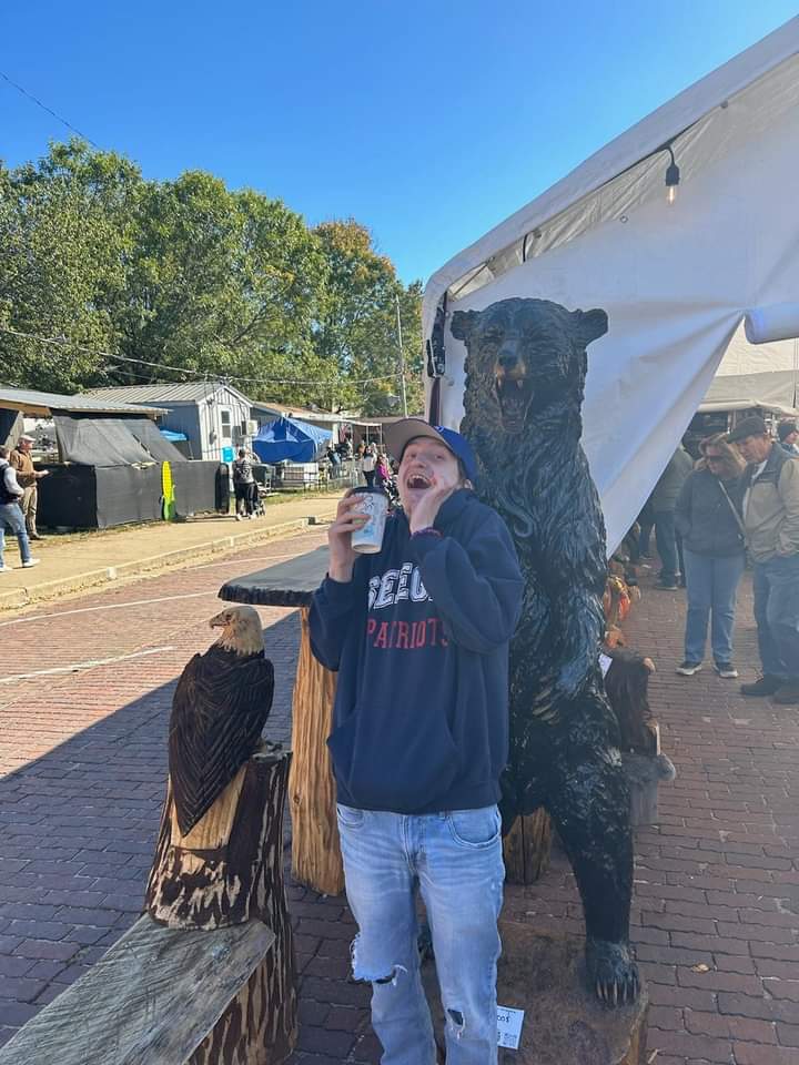 troywaldro3569's tweet photo. Part 2 of the Rockville Indiana covered bridge event that was 2 days ago and was so fun. I can't wait for more events happening this month https://t.co/fRSHwKFuxK