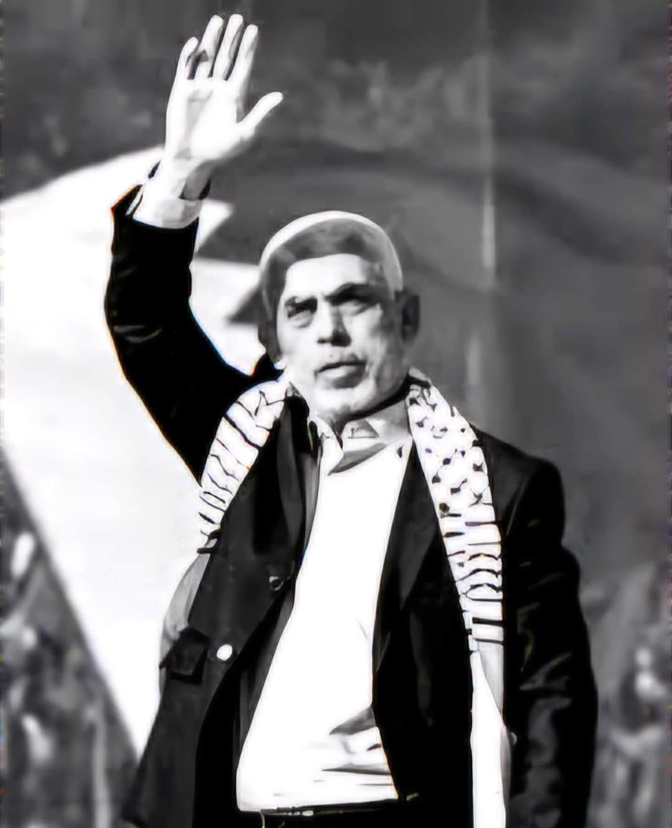 husam00492967's tweet photo. نداءٌ لكلّ من يرى تغريدَتي ولا أستثني أحداً ☝🏼 ( إلّا من استثناهُ الله ✋🏼 )  وجزى اللهُ خيراً من أعانَ على نشرِها☝🏼
أدعو الأمّة الإسلاميّةَ جمعاءَ عن بَكرَةِ أبيها (( لإقامةِ صلاةِ الغائبِ على الشهيد ☝🏼أبي إبراهيمَ المُجاهدِ البطلِ يحيى السّنوار في كل المساجِد )) 🔥☝🏼☝🏼كما صلّى النّبيُّ ص على النّجاشِيَّ 🕋 
وجزى اللهُ خيراً من أعادَ نشرَها 🫵🏼
