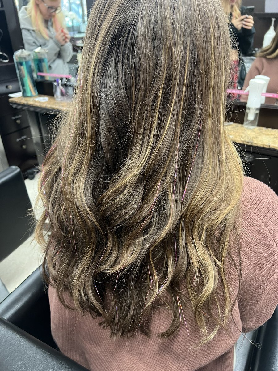 Miss Hall tweet media