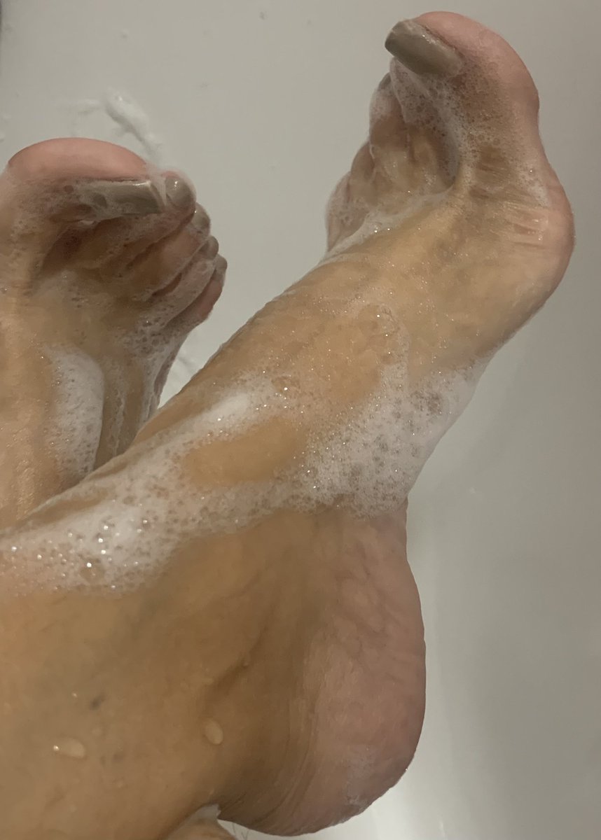 SoniaDivine4's tweet photo. Les plus beaux bijoux , qui vous rendent complètement dingues #feet #feetworshi̇p #dominatrice #soumi #moneyslaves #paypal #esclave #moneymiss #playlib #chien #pieds https://t.co/3Hp4SLQArd