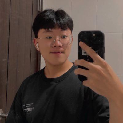 wei_wei_709's tweet photo. #NewProfilePic (新個人資料照片) https://t.co/BjrCIPRS2t