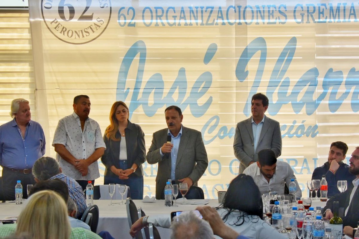 El apoyo de las compañeras y compañeros es fundamental para seguir ✌️💪

Gracias a las 62 organizaciones justicialistas por esta muestra de cariño, apoyo y, sobre todo, confianza en mi persona, mi trabajo y propuesta para nuestro movimiento. 

Seguimos con todo, por un peronismo