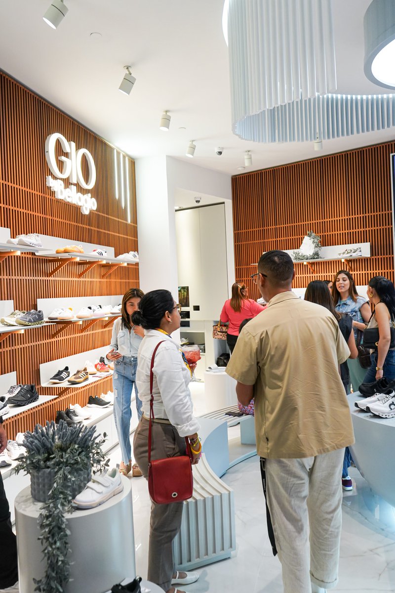 Una nueva boutique de sneakers con marcas exclusivas. GIO BY BELLAGIO. 
Primer nivel, Plaza del Sol.
