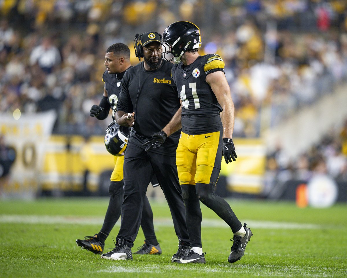 T.E.A.C.H. Always Be Coaching 
📷: <a href="/karlroser/">Karl Roser</a> / <a href="/steelers/">Pittsburgh Steelers</a>